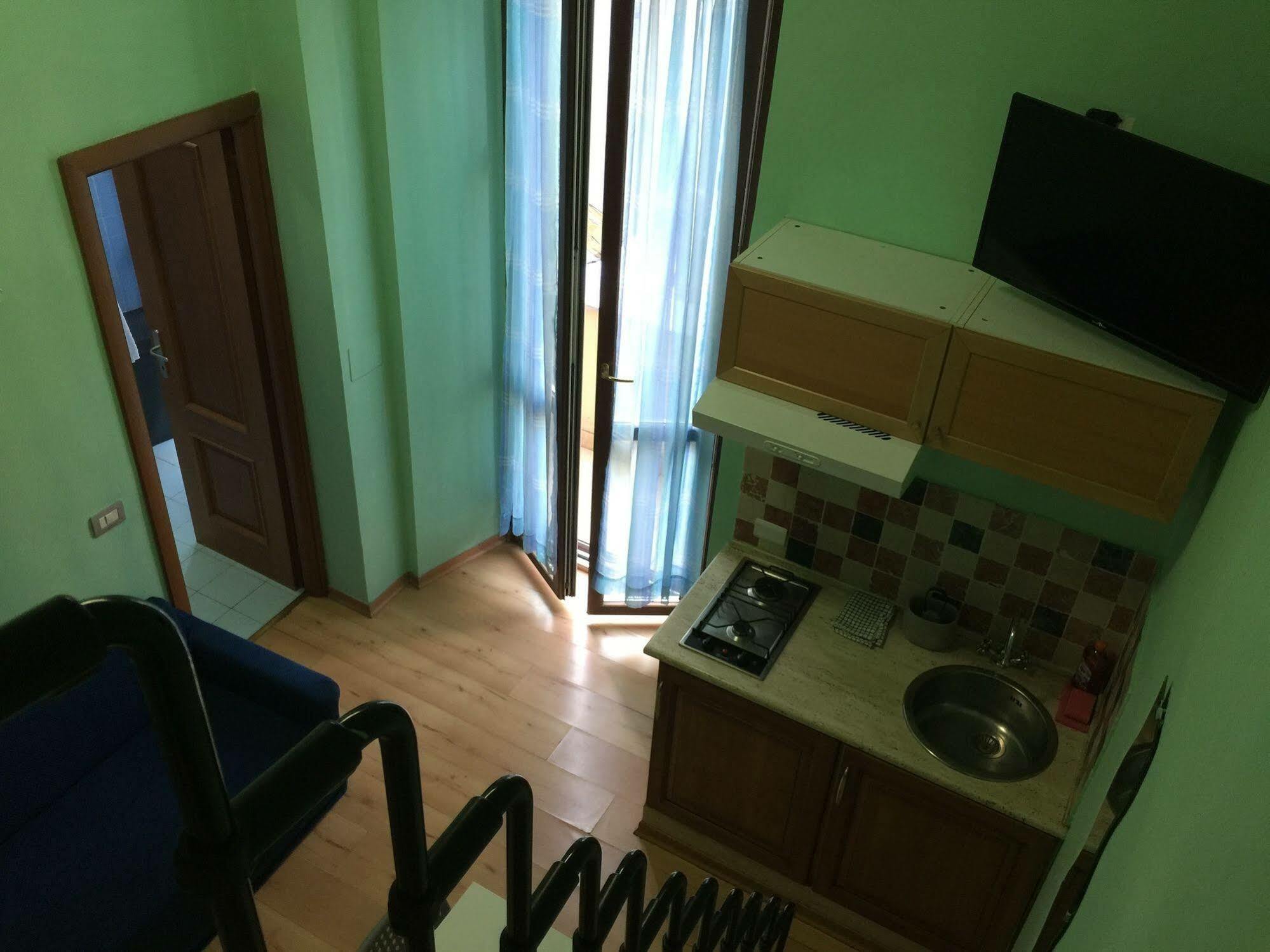 Moonlight Suite Roma Esterno foto